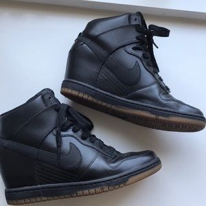 Nike Dunk Sky Hi Essential Women's Shoe
